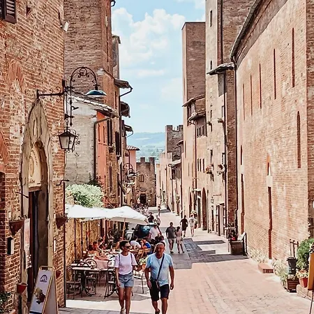 Διαμέρισμα Cavour 21 *